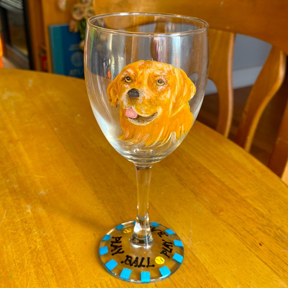 1 hand painted golden retriever wine glass dog lovers